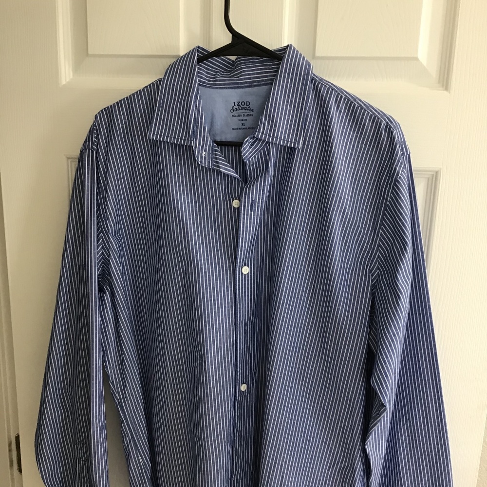 Izod  Saltwater Long sleeve Button Down